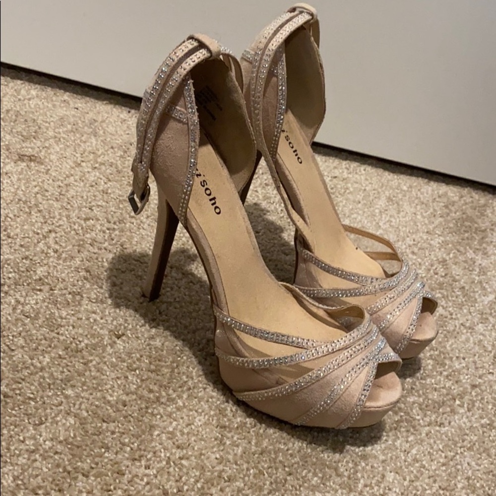 Heels size 8.5
